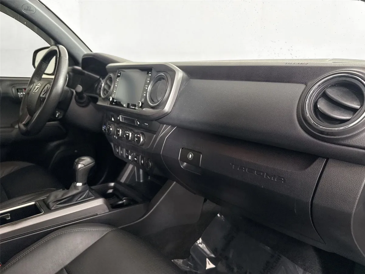 2022 Toyota Tacoma TRD Off-Road thumbnail 41