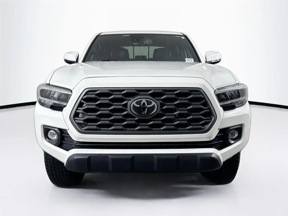 2022 Toyota Tacoma TRD Off-Road thumbnail 9