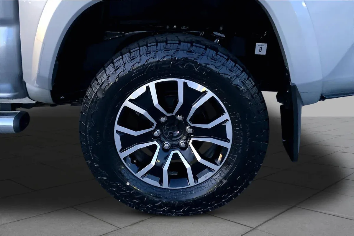 2022 Toyota Tacoma TRD Sport thumbnail 11