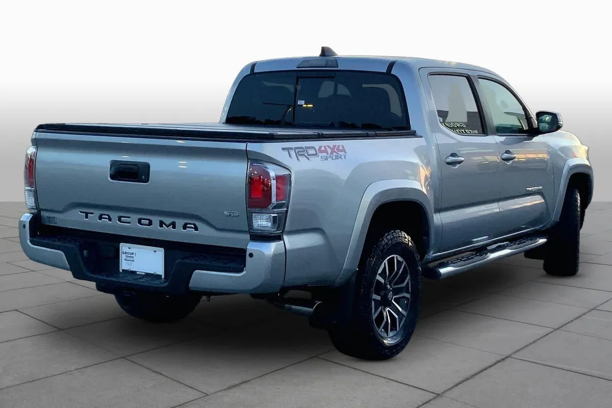 2022 Toyota Tacoma TRD Sport thumbnail 13