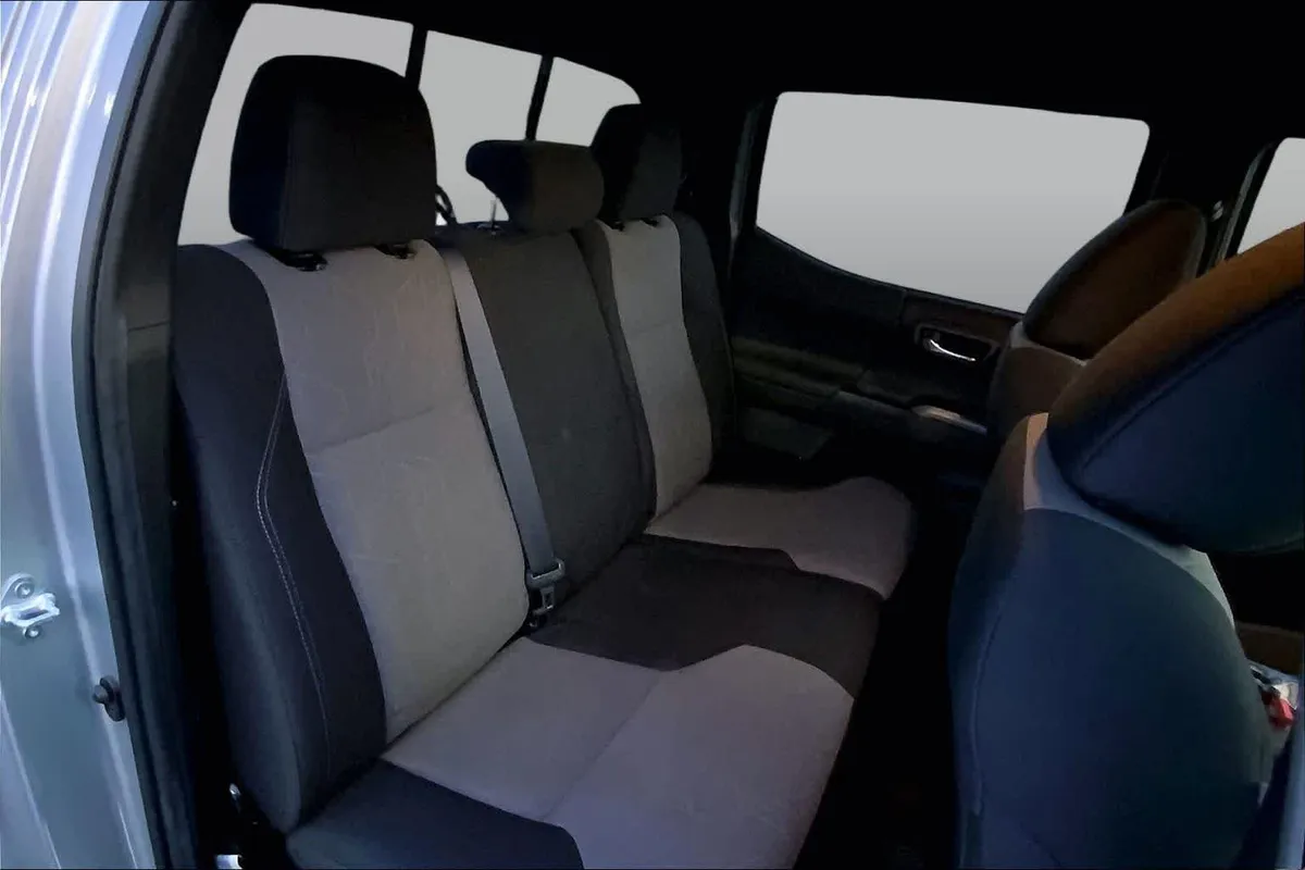 2022 Toyota Tacoma TRD Sport thumbnail 19