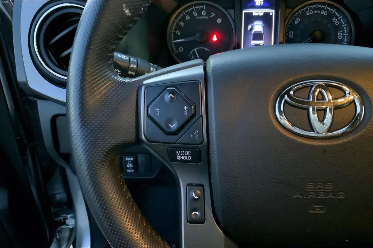 2022 Toyota Tacoma TRD Sport thumbnail 23