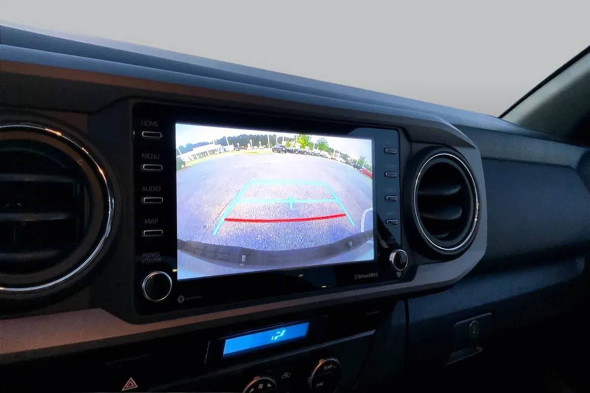 2022 Toyota Tacoma TRD Sport thumbnail 28