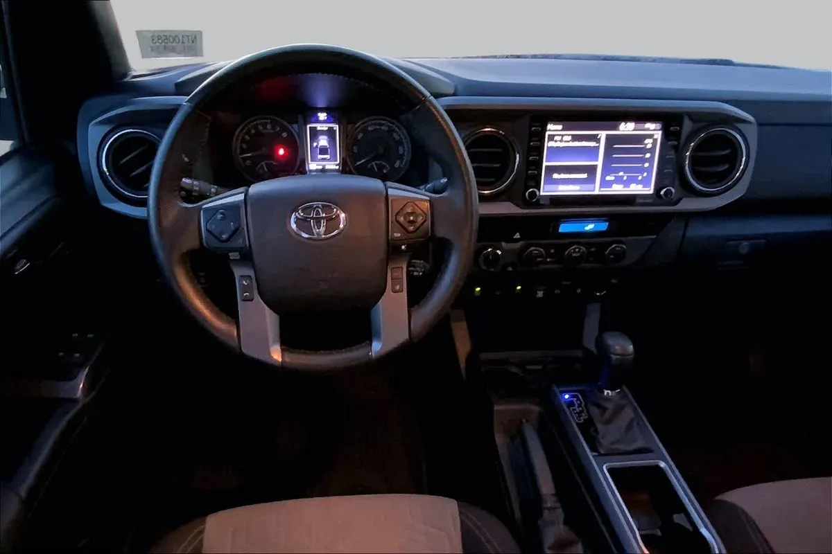 2022 Toyota Tacoma TRD Sport thumbnail 6