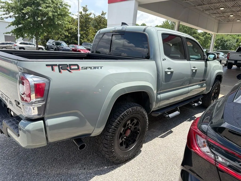 2022 Toyota Tacoma TRD Sport thumbnail 3