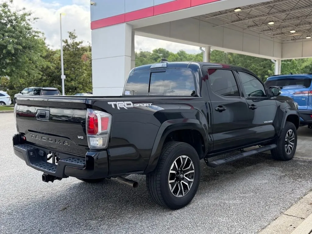 2022 Toyota Tacoma TRD Sport thumbnail 3