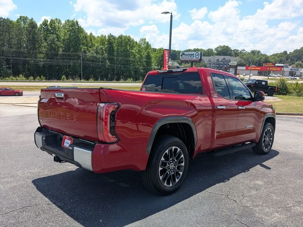 2022 Toyota Tundra 4WD Limited thumbnail 5