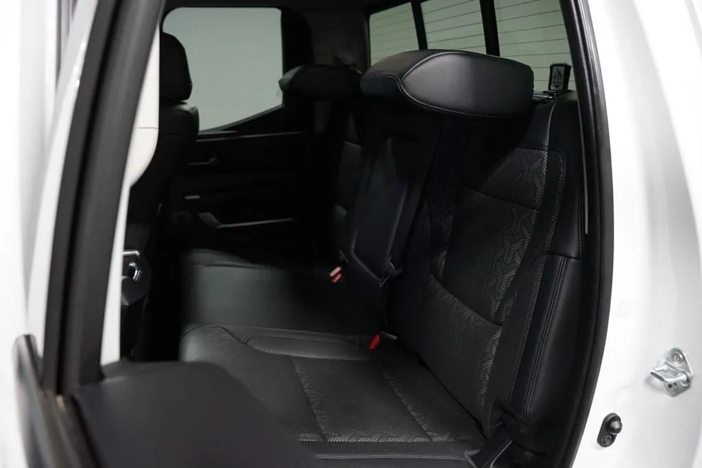 2022 Toyota Tundra Limited thumbnail 31