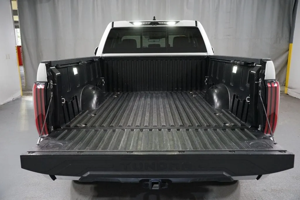 2022 Toyota Tundra Limited thumbnail 38