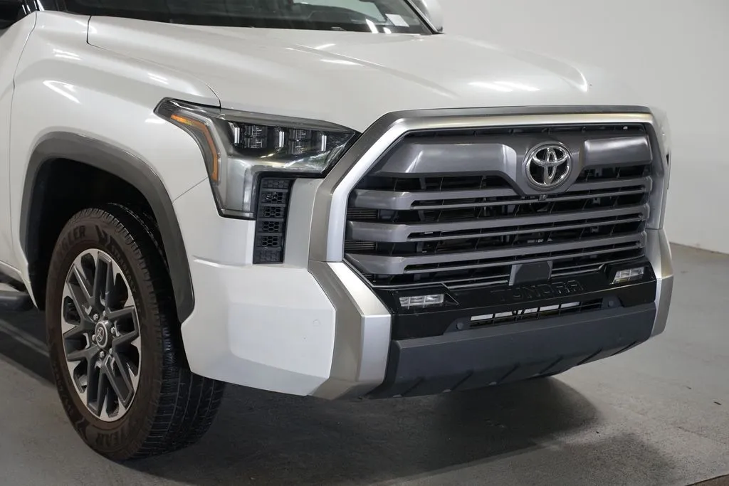 2022 Toyota Tundra Limited thumbnail 44