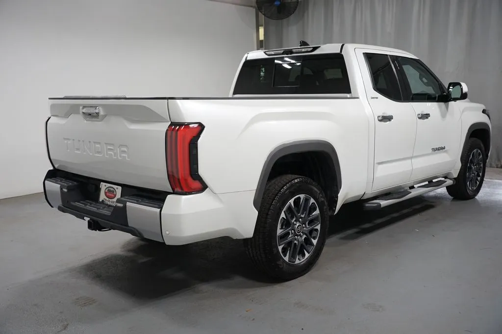 2022 Toyota Tundra Limited thumbnail 8