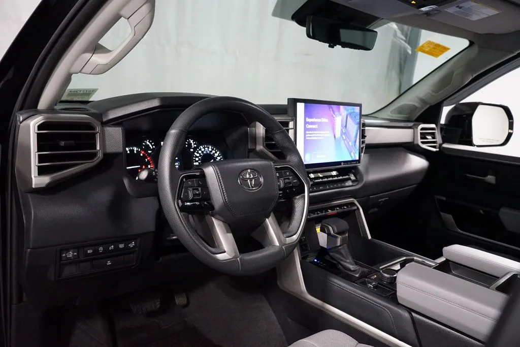 2022 Toyota Tundra Limited thumbnail 12