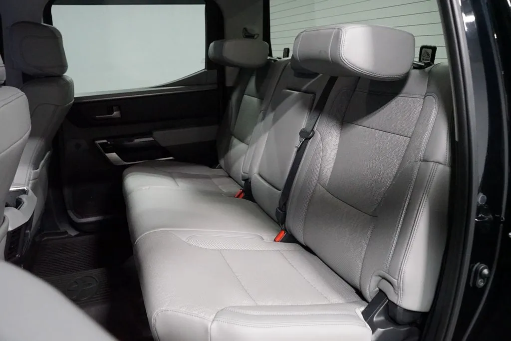 2022 Toyota Tundra Limited thumbnail 32