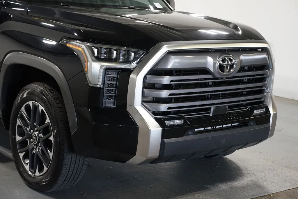 2022 Toyota Tundra Limited thumbnail 4