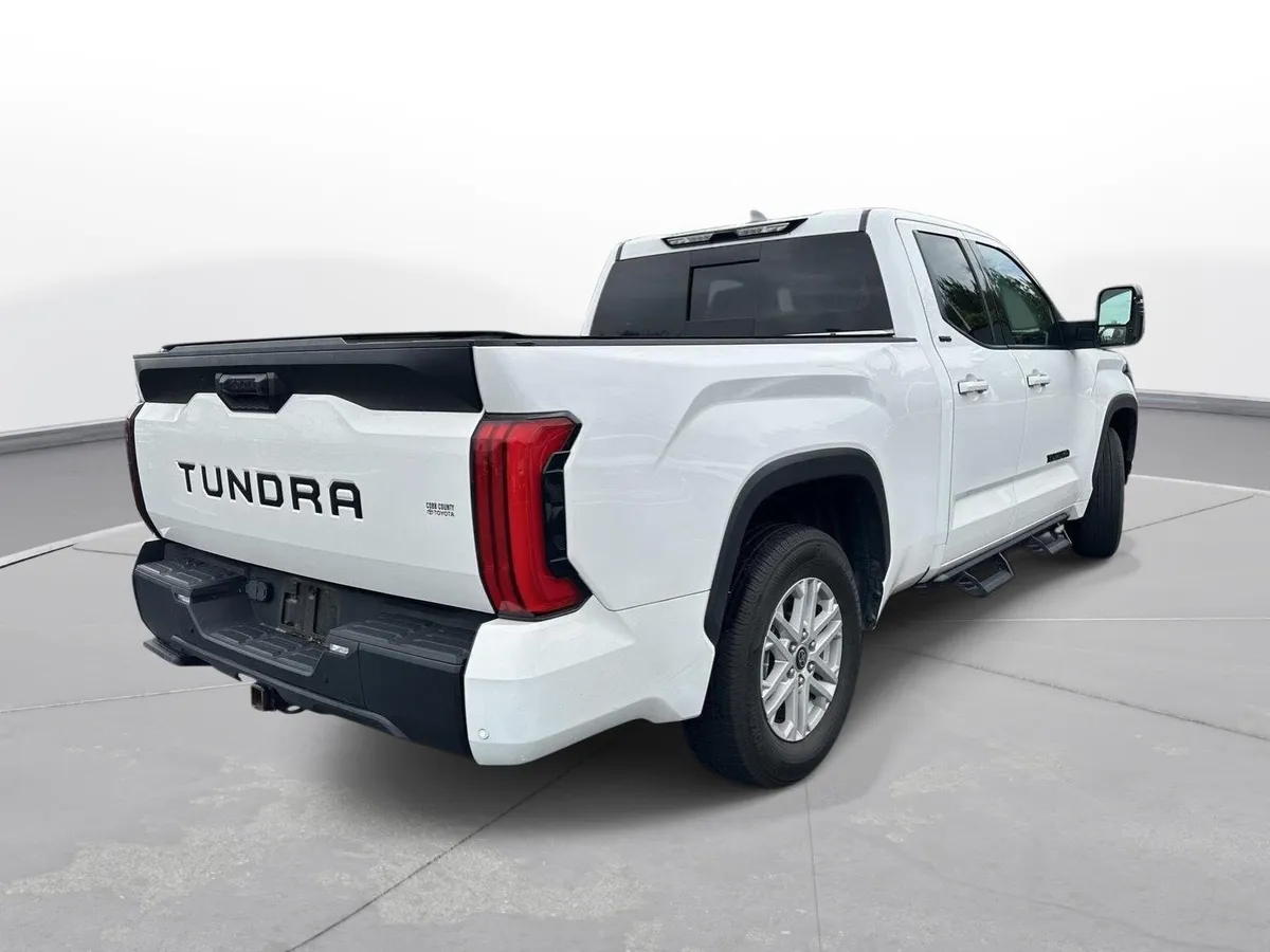 2022 Toyota Tundra SR5 thumbnail 6