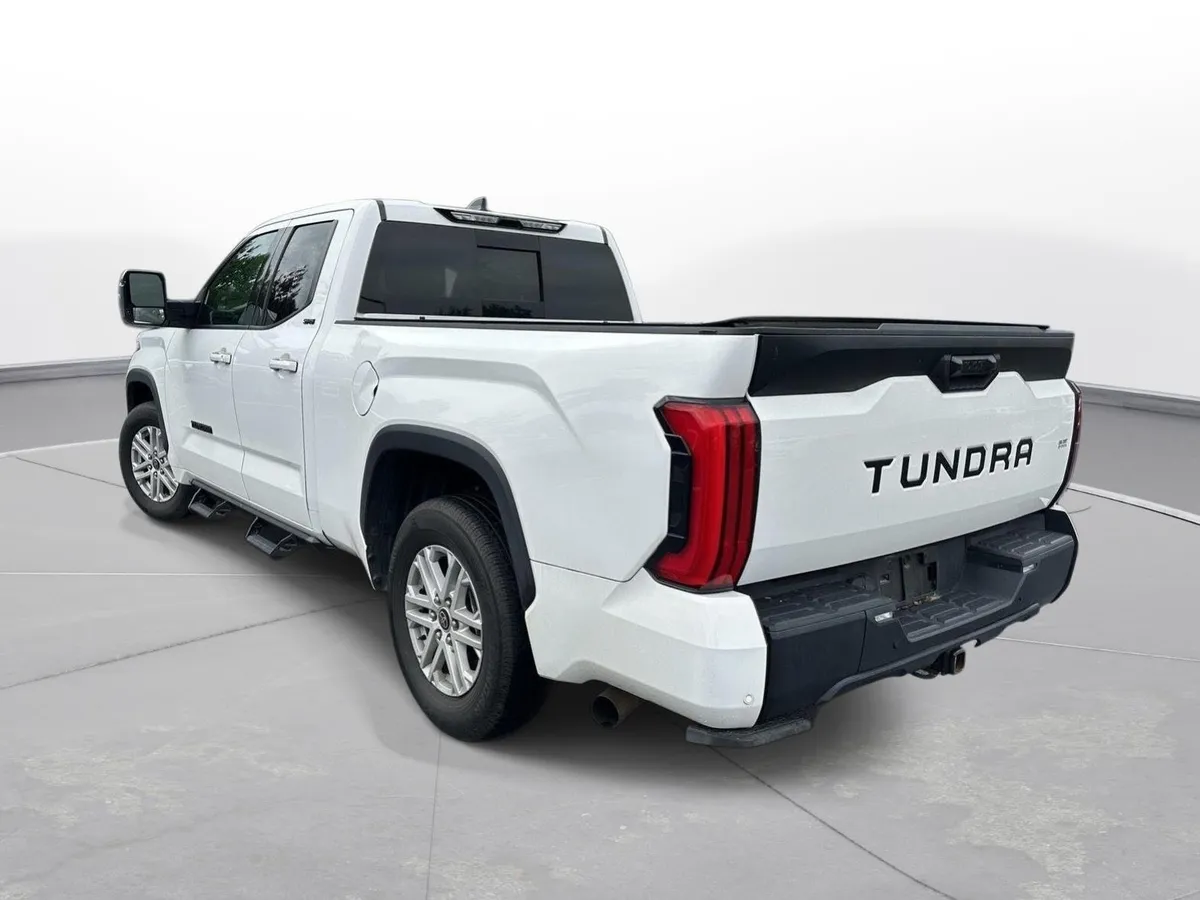 2022 Toyota Tundra SR5 thumbnail 8