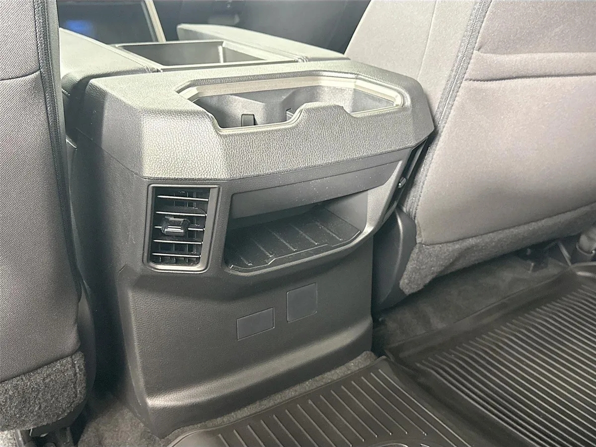 2022 Toyota Tundra SR5 thumbnail 37