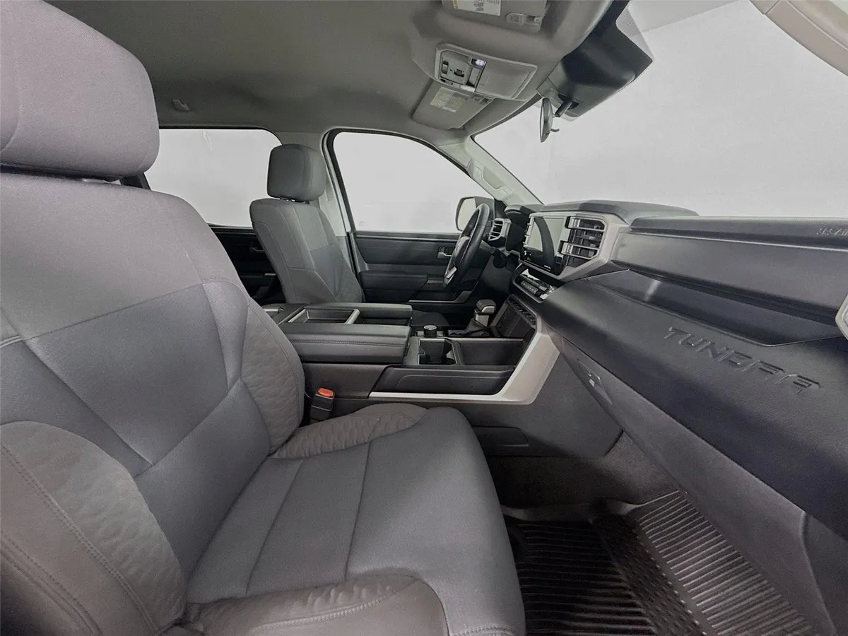 2022 Toyota Tundra SR5 thumbnail 42