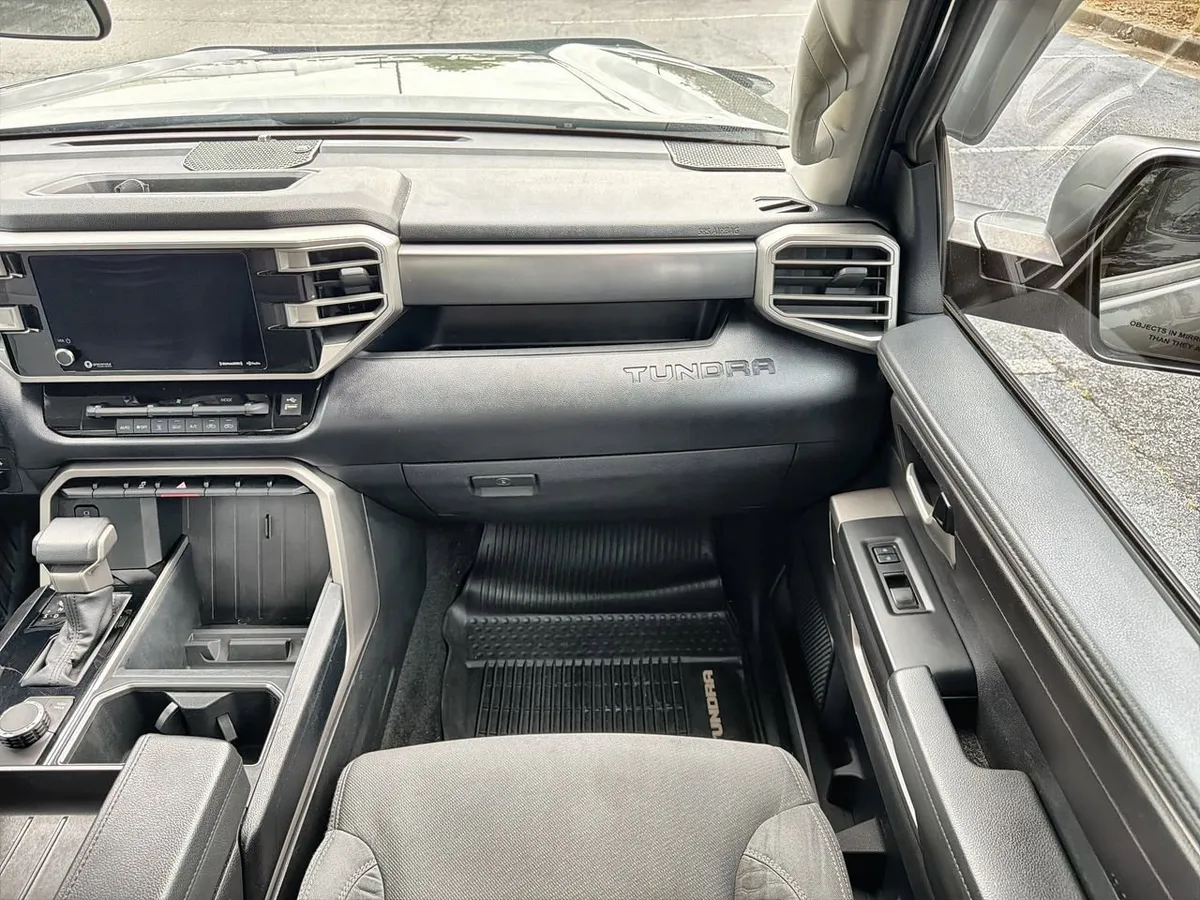 2022 Toyota Tundra SR5 thumbnail 24