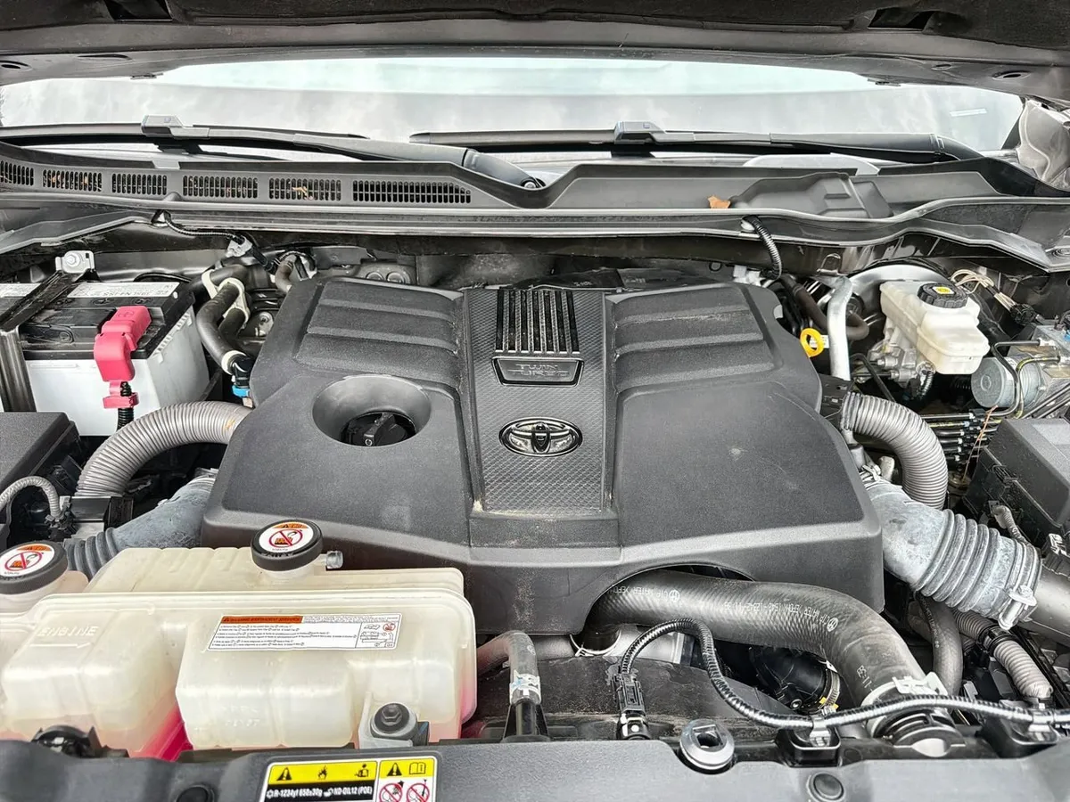 2022 Toyota Tundra SR5 thumbnail 25