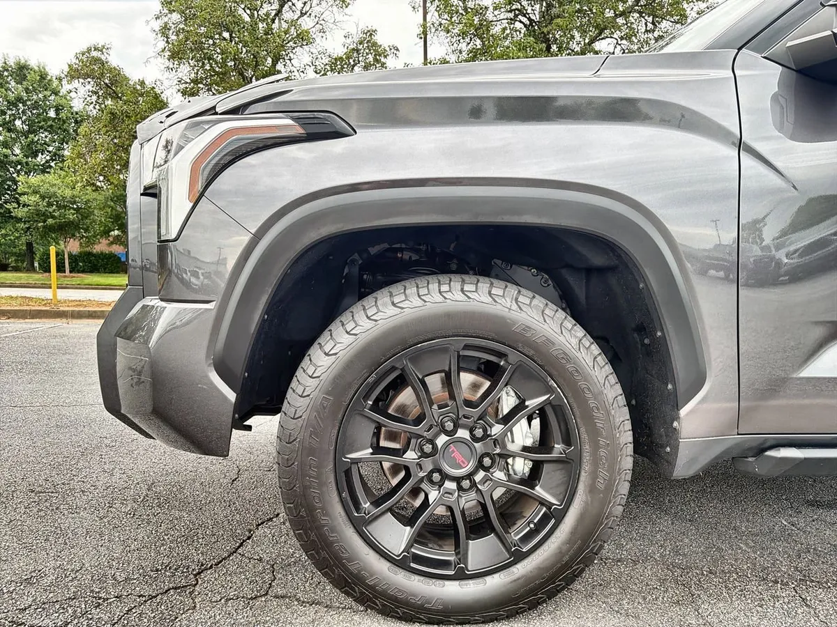 2022 Toyota Tundra SR5 thumbnail 28