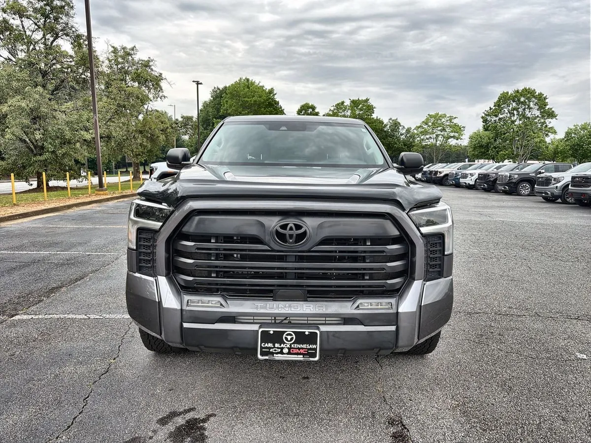2022 Toyota Tundra SR5 thumbnail 3