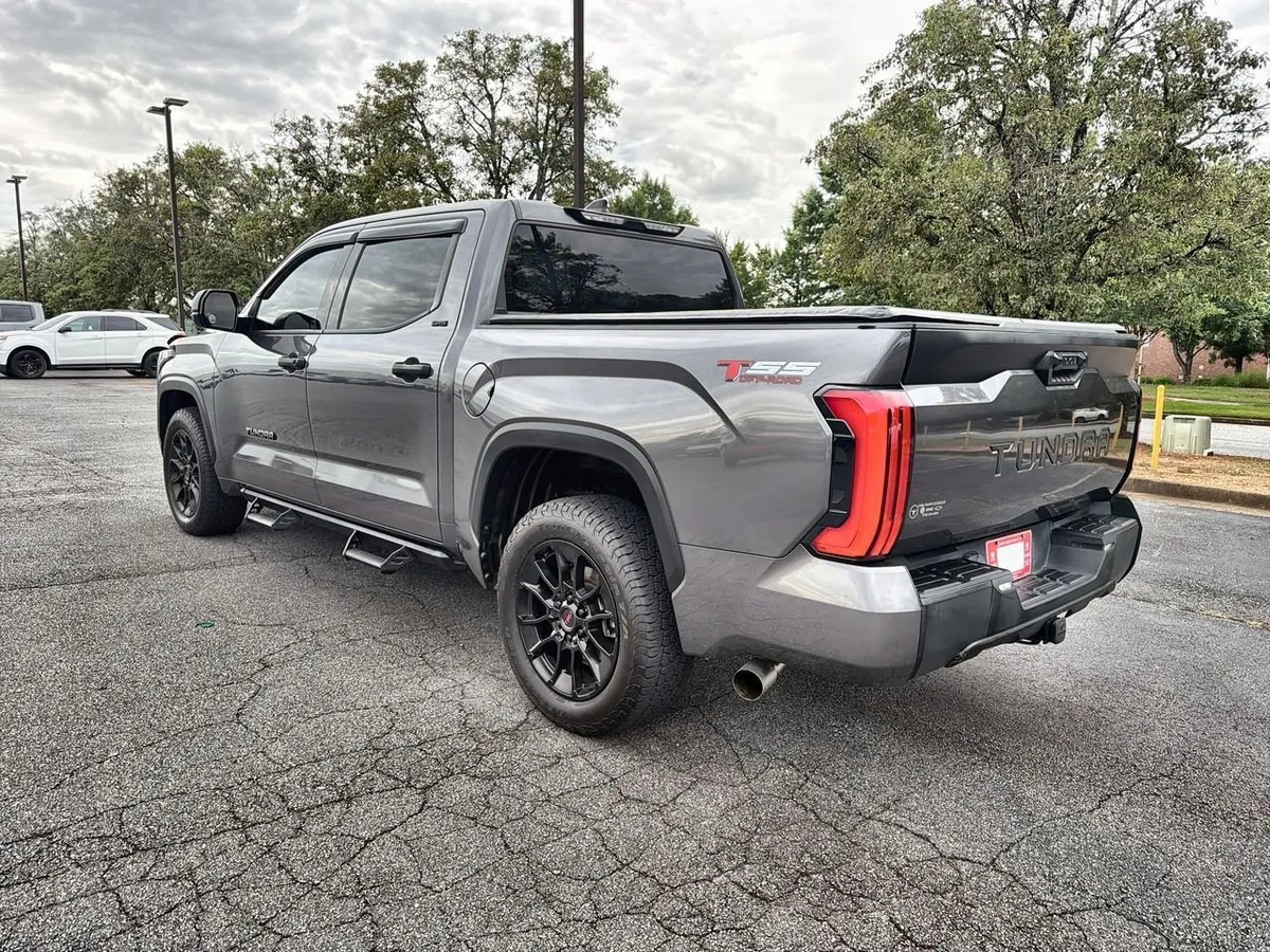 2022 Toyota Tundra SR5 thumbnail 6