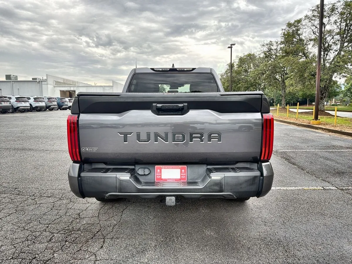 2022 Toyota Tundra SR5 thumbnail 7