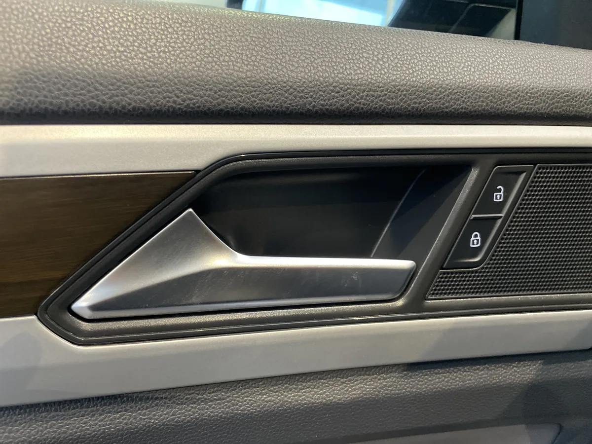 2022 Volkswagen Atlas 2.0T SE thumbnail 16