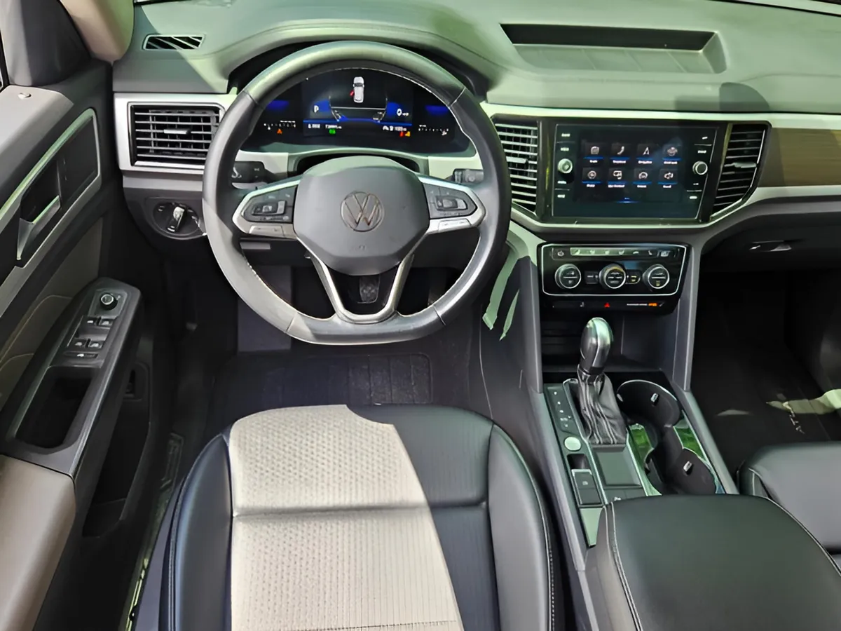2022 Volkswagen Atlas 2.0T SE w/Technology thumbnail 11