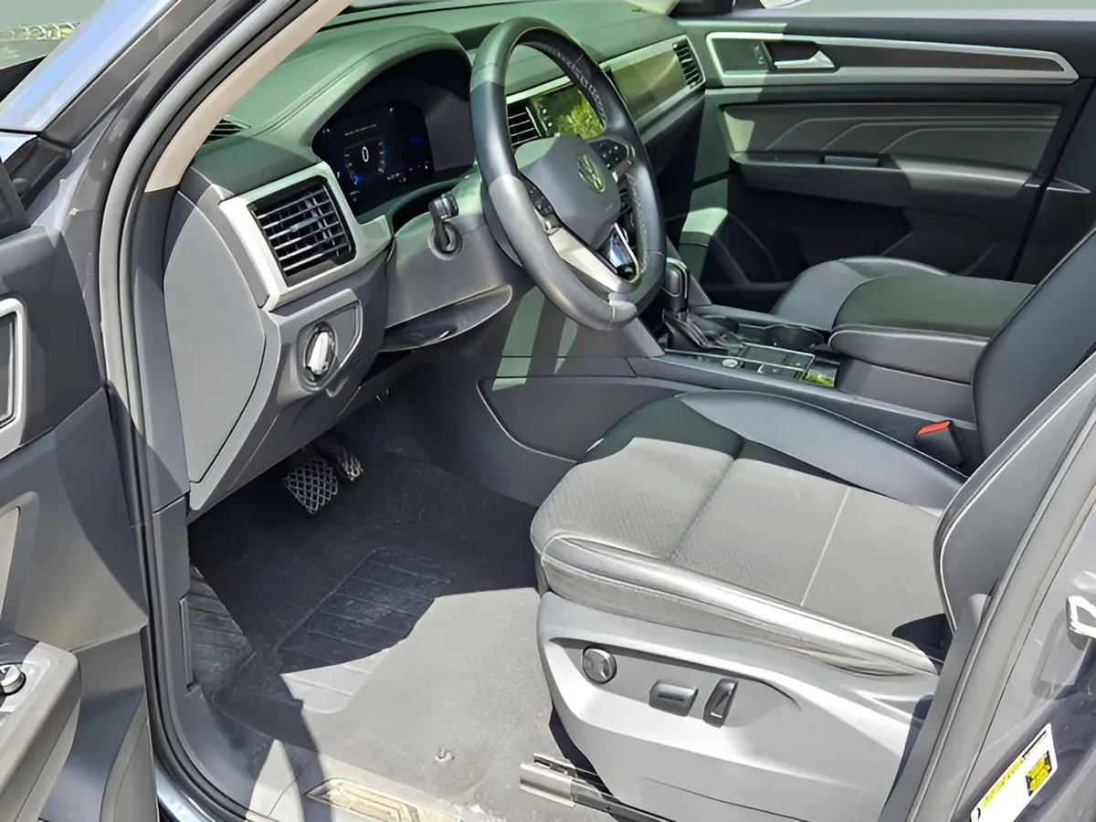 2022 Volkswagen Atlas 2.0T SE w/Technology thumbnail 12
