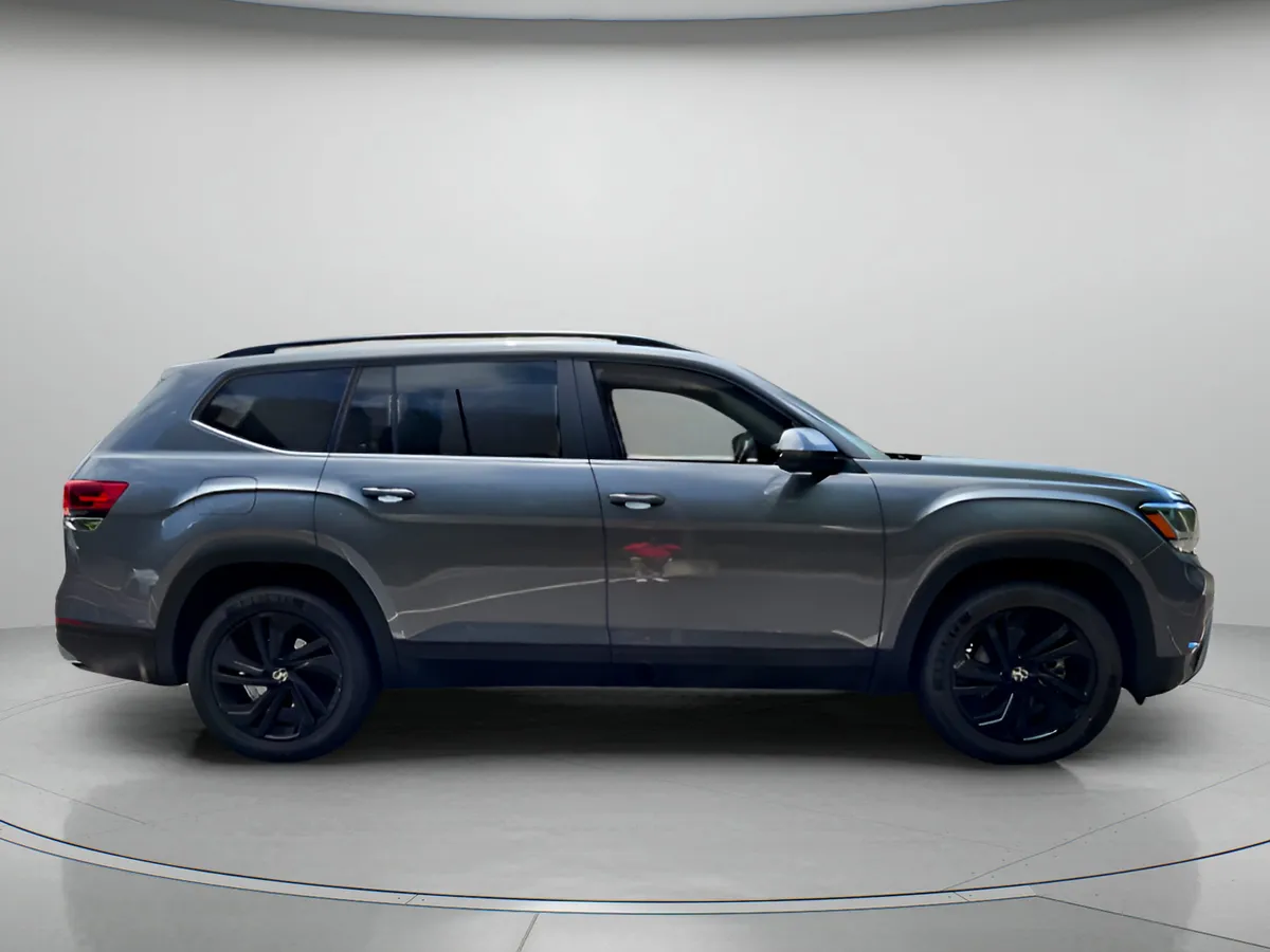 2022 Volkswagen Atlas 2.0T SE w/Technology thumbnail 5