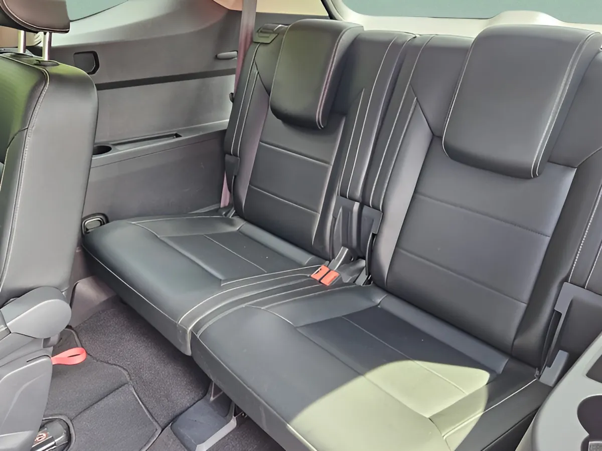 2022 Volkswagen Atlas 2.0T SE w/Technology thumbnail 8