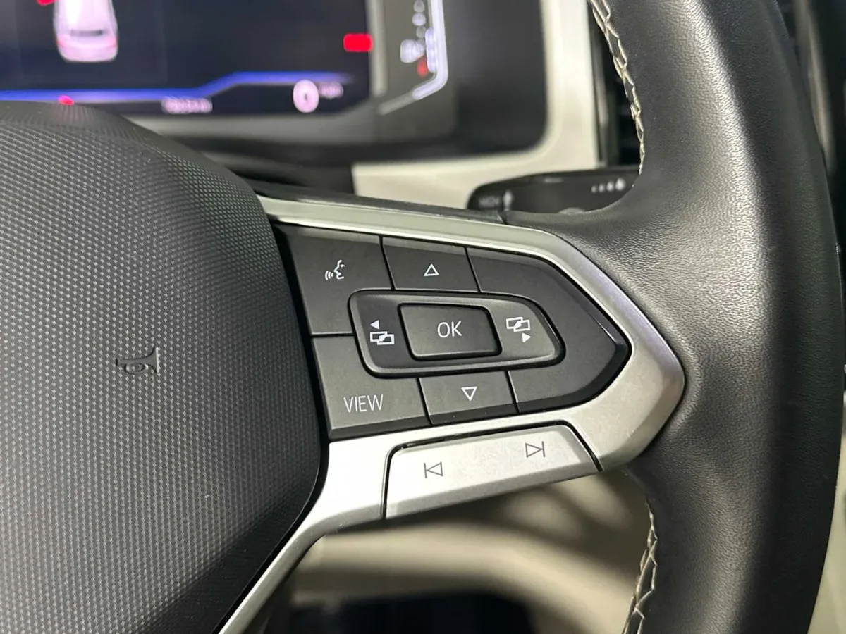 2022 Volkswagen Atlas 3.6L V6 SE w/Technology thumbnail 28