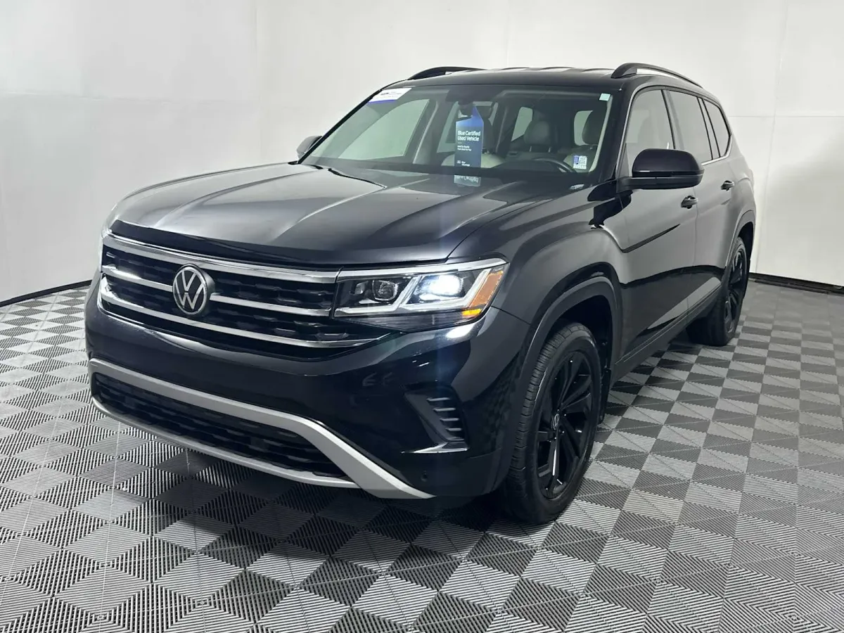 2022 Volkswagen Atlas 3.6L V6 SE w/Technology thumbnail 3