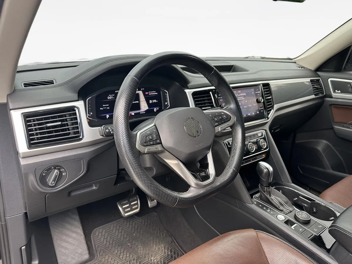 2022 Volkswagen Atlas 3.6L V6 SEL Premium R-Line thumbnail 11