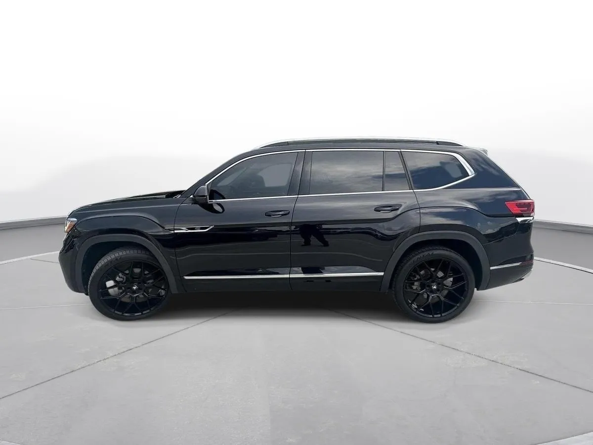 2022 Volkswagen Atlas 3.6L V6 SEL Premium R-Line thumbnail 9