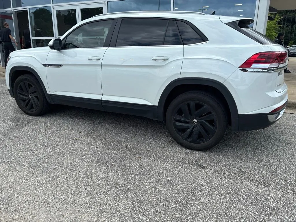 2022 Volkswagen Atlas Cross Sport 3.6L V6 SE w/Technology thumbnail 2