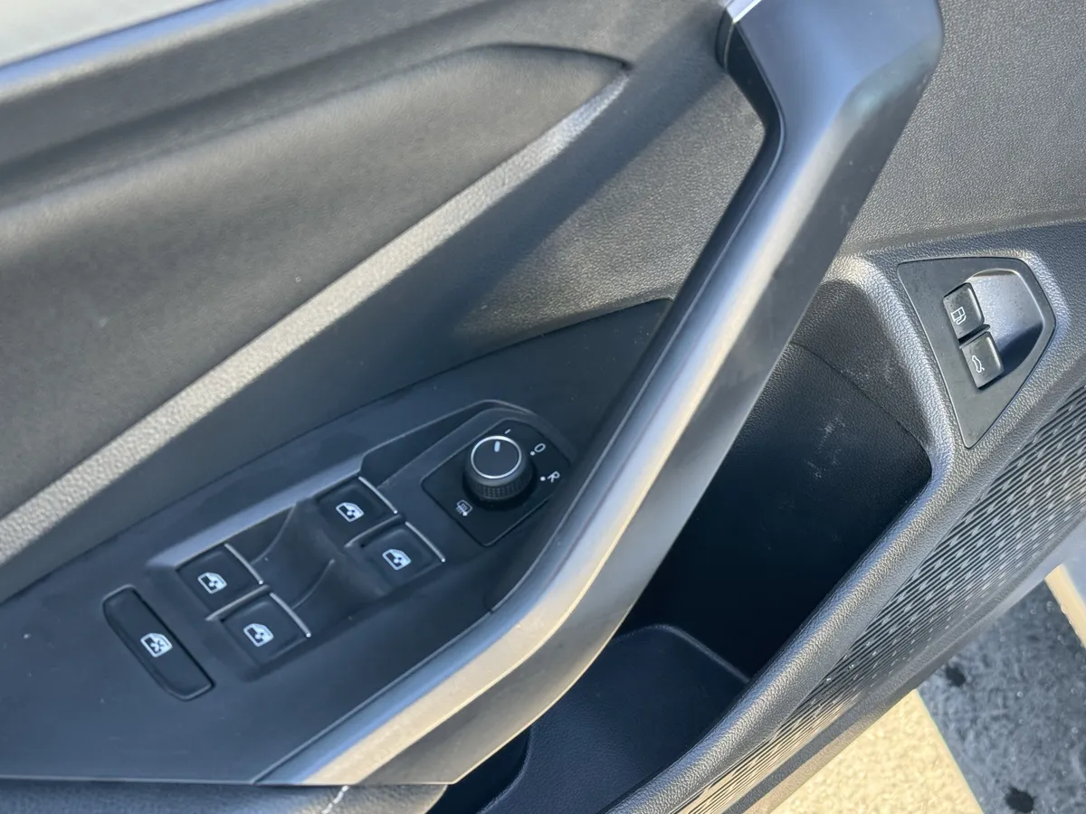 2022 Volkswagen Jetta SE thumbnail 13