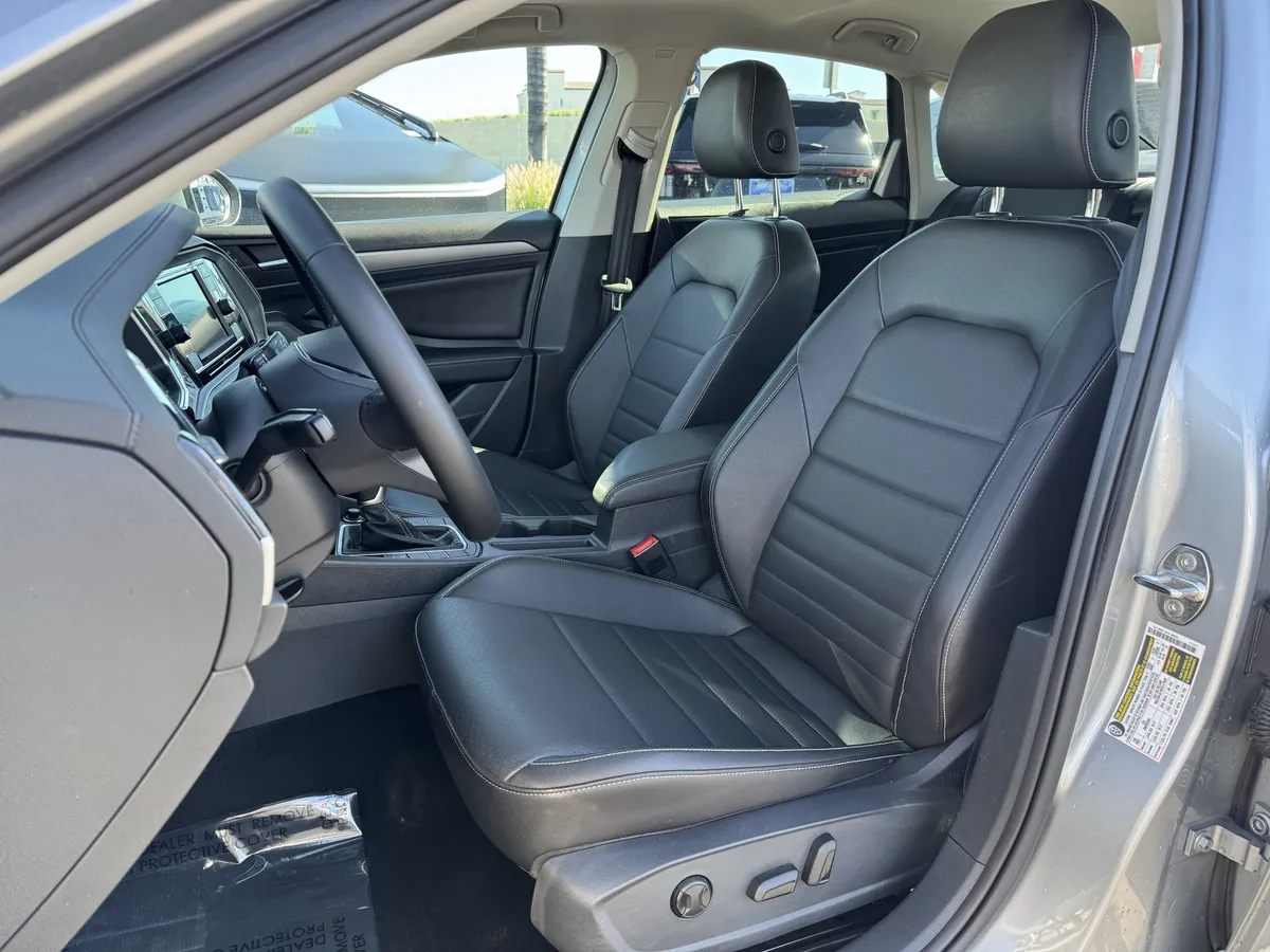 2022 Volkswagen Jetta SE thumbnail 14