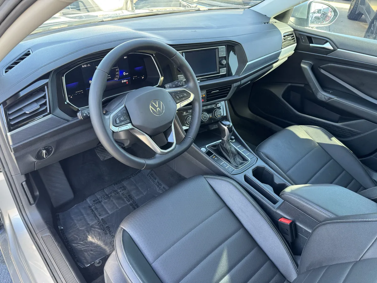 2022 Volkswagen Jetta SE thumbnail 15