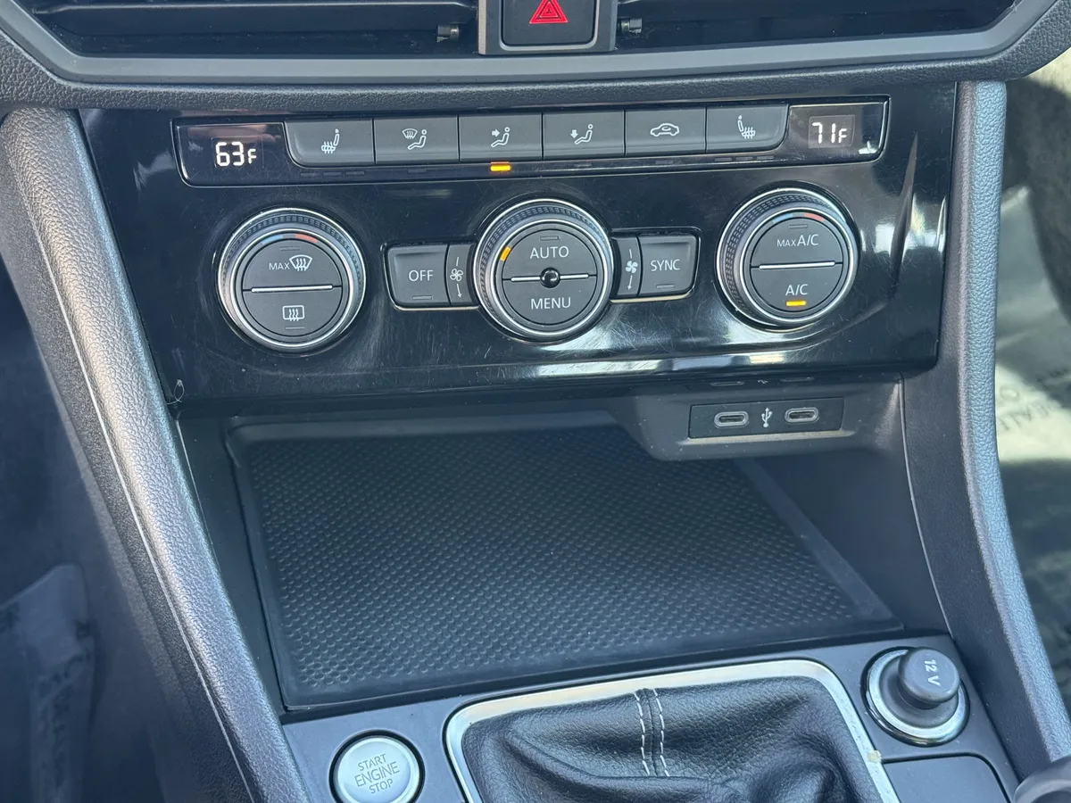 2022 Volkswagen Jetta SE thumbnail 26