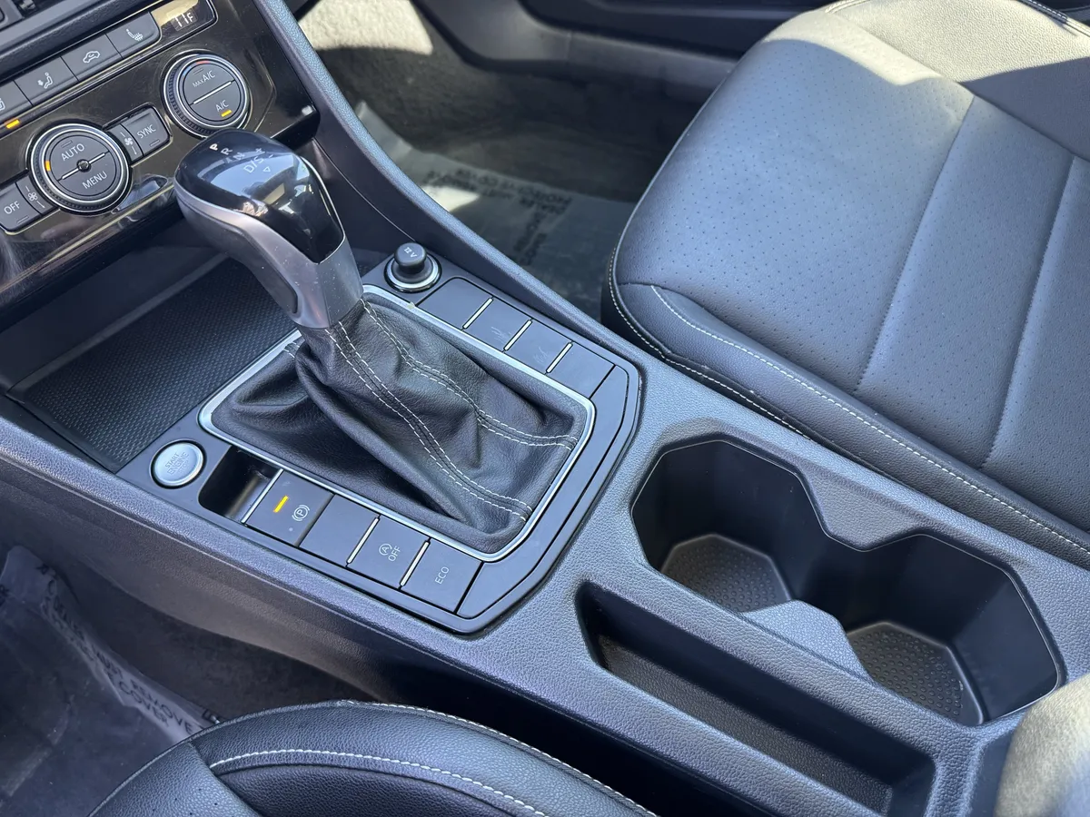 2022 Volkswagen Jetta SE thumbnail 27