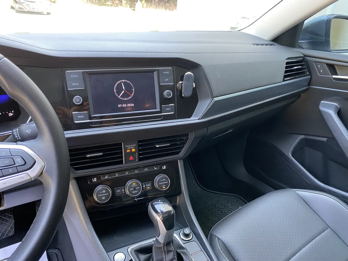 2022 Volkswagen Jetta SE thumbnail 21