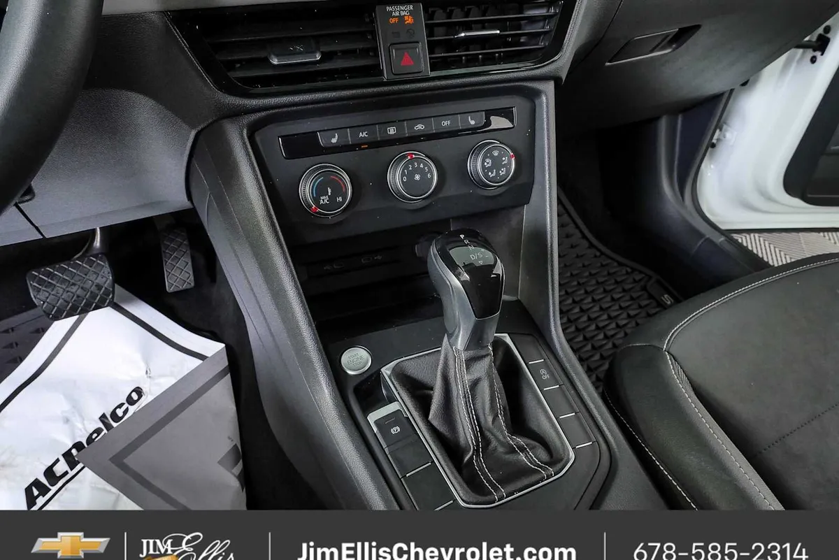 2022 Volkswagen Taos 1.5T SE thumbnail 16