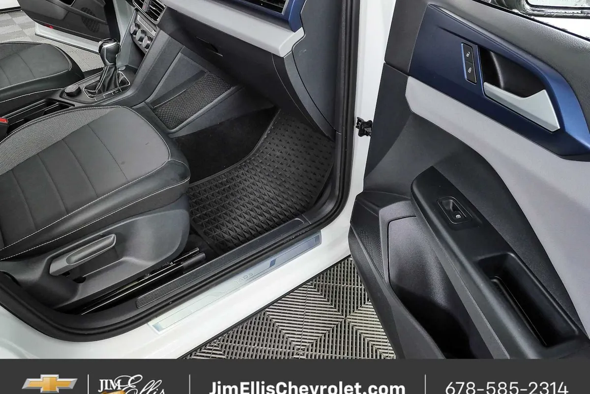 2022 Volkswagen Taos 1.5T SE thumbnail 22