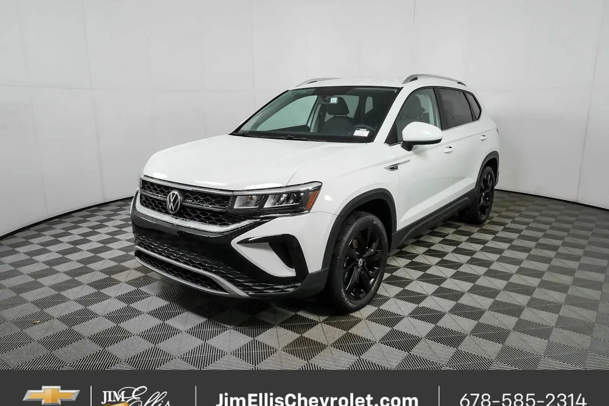 2022 Volkswagen Taos 1.5T SE thumbnail 24
