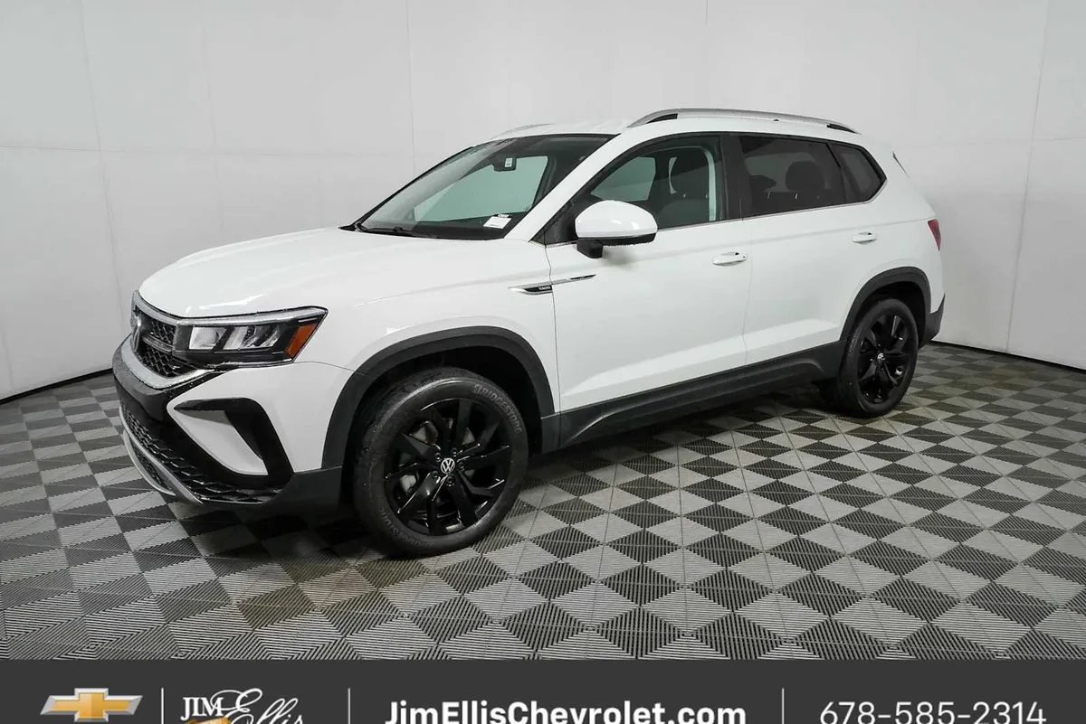 2022 Volkswagen Taos 1.5T SE thumbnail 25
