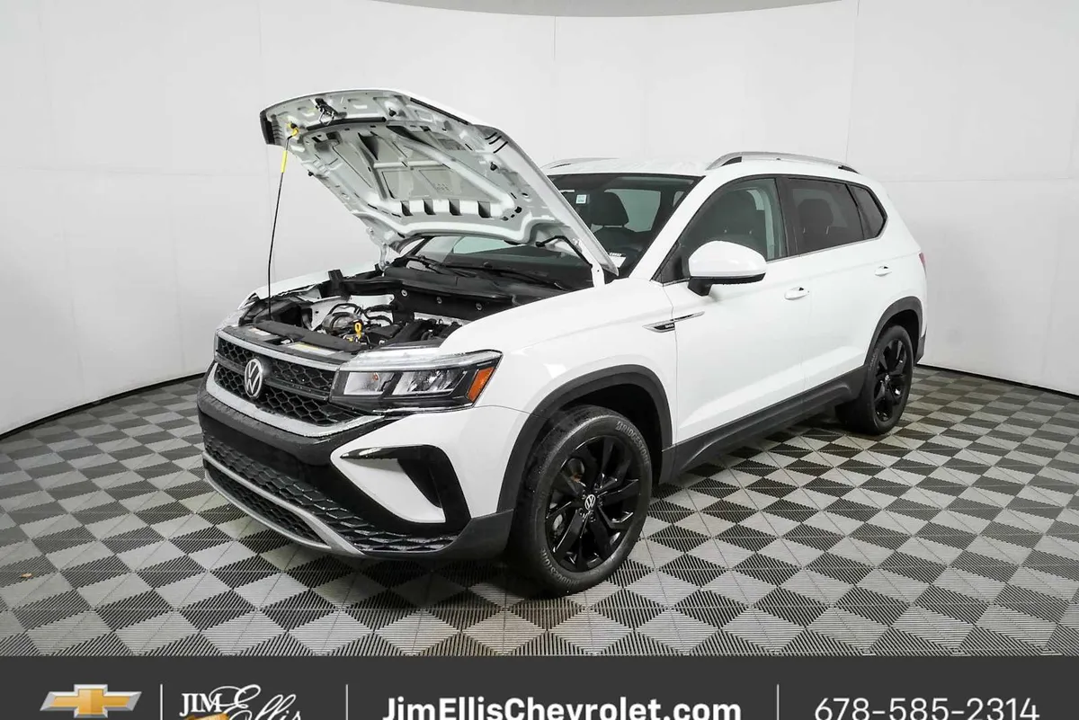 2022 Volkswagen Taos 1.5T SE thumbnail 30