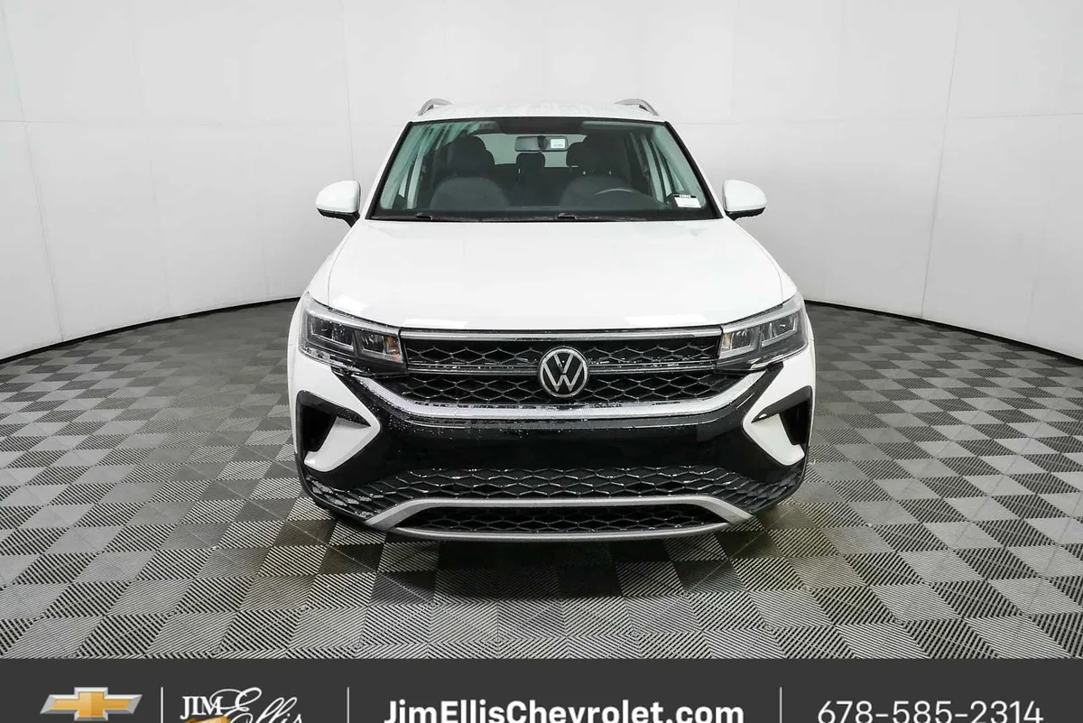 2022 Volkswagen Taos 1.5T SE thumbnail 32